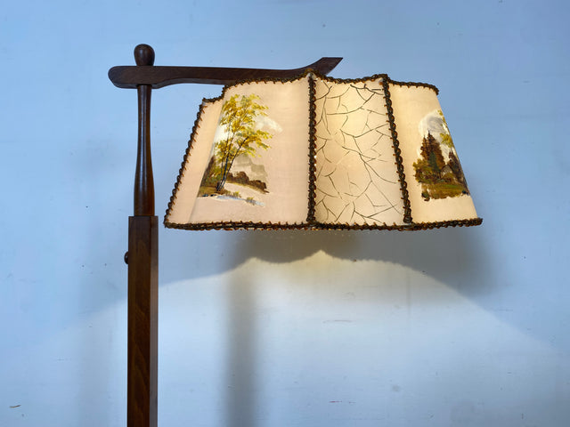 Besondere 30er Jahre Stehlampe mit Kommode & schwenkbarem handbemaltem Lampenschirm I Stehleuchte Beistelltisch Ablage Telefontisch Bar Barschrank Barkommode Vintage Antik I
