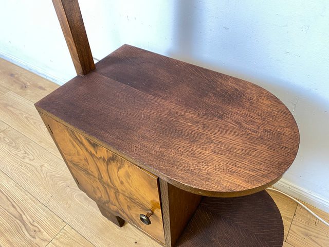 Besondere 30er Jahre Stehlampe mit Kommode & schwenkbarem handbemaltem Lampenschirm I Stehleuchte Beistelltisch Ablage Telefontisch Bar Barschrank Barkommode Vintage Antik I