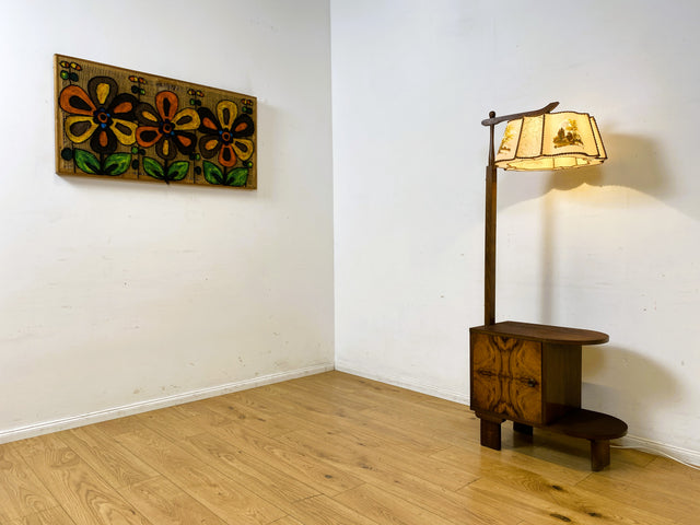 Besondere 30er Jahre Stehlampe mit Kommode & schwenkbarem handbemaltem Lampenschirm I Stehleuchte Beistelltisch Ablage Telefontisch Bar Barschrank Barkommode Vintage Antik I
