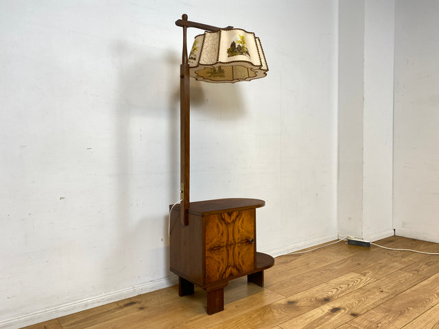 Besondere 30er Jahre Stehlampe mit Kommode & schwenkbarem handbemaltem Lampenschirm I Stehleuchte Beistelltisch Ablage Telefontisch Bar Barschrank Barkommode Vintage Antik I