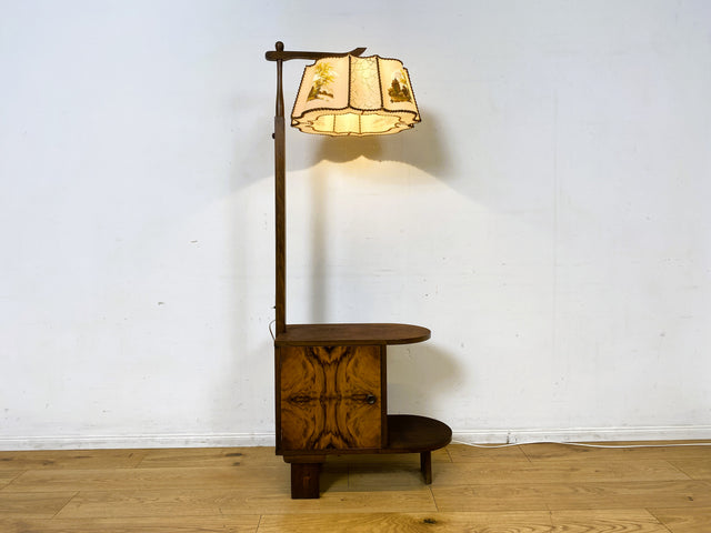 Besondere 30er Jahre Stehlampe mit Kommode & schwenkbarem handbemaltem Lampenschirm I Stehleuchte Beistelltisch Ablage Telefontisch Bar Barschrank Barkommode Vintage Antik I