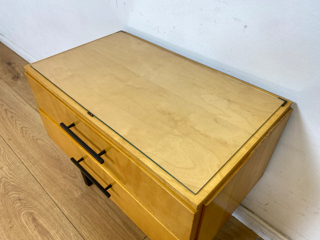 Stilvoller heller Mid-Century Nachttisch mit Schubladen I Nachtkommoden Nachtschränkchen Nachtschränke Kommode Beistelltisch Ablage Vintage 60er 70er Retro Alt I