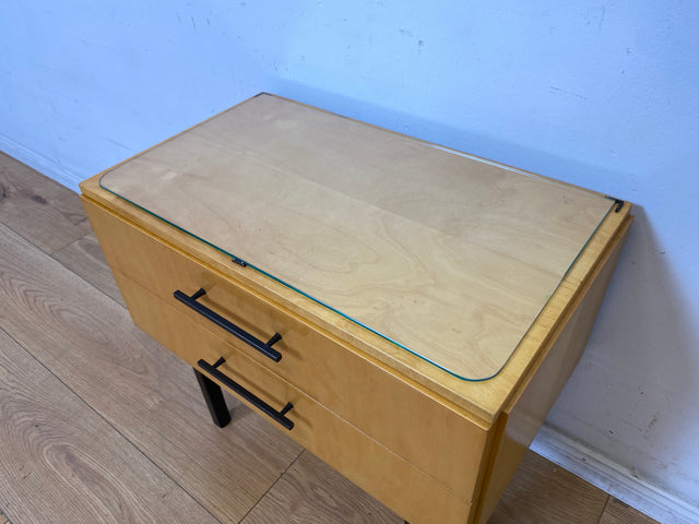 Stilvoller heller Mid-Century Nachttisch mit Schubladen I Nachtkommoden Nachtschränkchen Nachtschränke Kommode Beistelltisch Ablage Vintage 60er 70er Retro Alt I