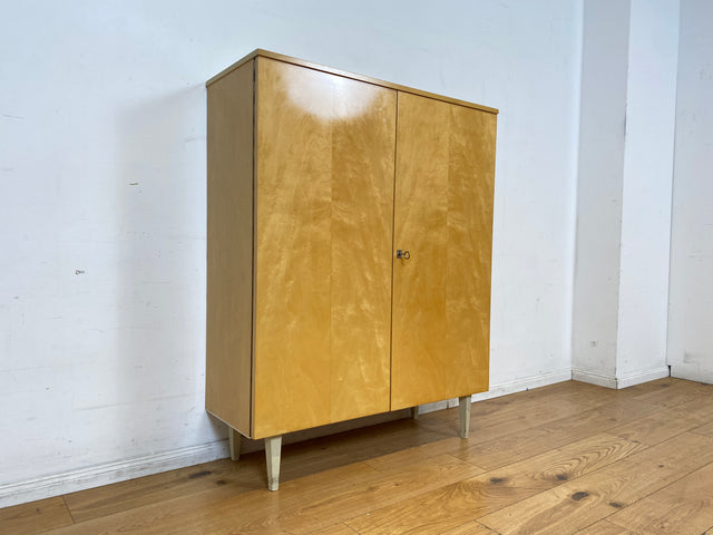 Freundlicher heller Mid-Century Schrank auf konischen Füßen I Highboard Wäscheschrank Wäschekommode Kommode Sideboard Bücherschrank Flurschrank Schuhschrank Schuhkommode I