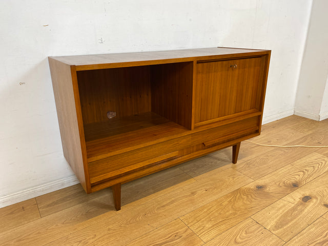 Stilvolles Mid-Century Sideboard mit beleuchtetem Bar Fach & Schubladen I Kommode TV Lowboard Fernsehkommode Phonoschrank Plattenspieler Vinyl Barkommode Barschrank Vintage I