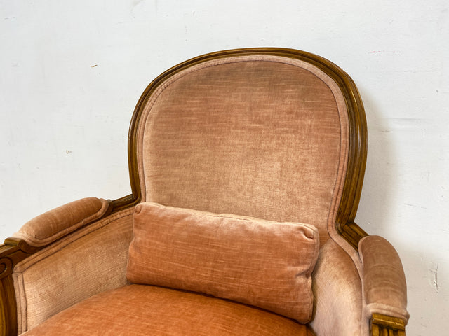 Eleganter, gemütlicher und sehr gut erhaltener Vintage Sessel in antikem Stil mit handverziertem Holzrahmen und altrosa Bezug I Lesesessel Salonsessel Stuhl Stilmöbel I