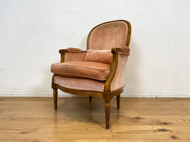 Eleganter, gemütlicher und sehr gut erhaltener Vintage Sessel in antikem Stil mit handverziertem Holzrahmen und altrosa Bezug I Lesesessel Salonsessel Stuhl Stilmöbel I