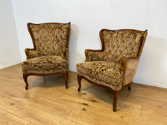 Wunderschöner Chippendale Sessel mit handverziertem Holzrahmen, samtartigem Altrosa Brokat Bezug & Federkern I Lesesessel Ohrensessel Sitzgarnitur Barock Vintage Stilmöbel I