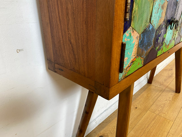 Wunderschöne und nachhaltige Kommode handgefertigt aus altem Bootsholz in Originalfarben I Teakholz massiv I Sideboard Schrank Konsole Flurkommode Wäschekommode I