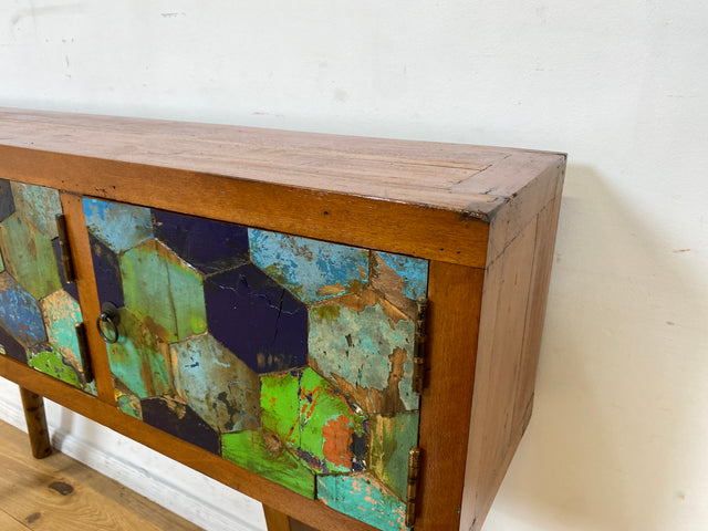 Wunderschöne und nachhaltige Kommode handgefertigt aus altem Bootsholz in Originalfarben I Teakholz massiv I Sideboard Schrank Konsole Flurkommode Wäschekommode I