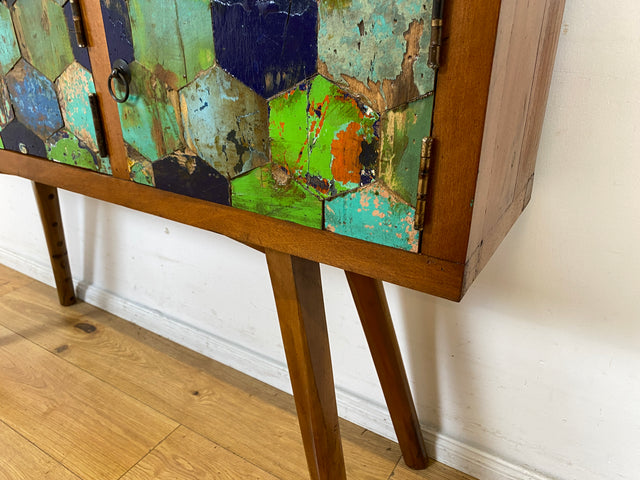 Wunderschöne und nachhaltige Kommode handgefertigt aus altem Bootsholz in Originalfarben I Teakholz massiv I Sideboard Schrank Konsole Flurkommode Wäschekommode I