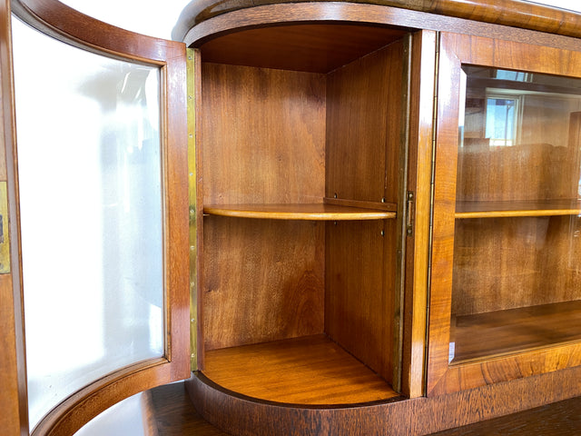WMK # Imposante antike Anrichte aus vollem Holz in Nussbaum mit Aufsatz Vitrine und Schubladen # Büfett Buffet Küchenanrichte Geschirrschrank Küchenschrank Küchenbuffet Art Deco Vintage Berlin München