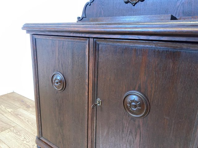 WMK I Wunderschöne kleine antike Anrichte aus vollem Holz mit handverziertem Aufsatz I Schrank Kommode Sideboard Büfett Buffet Kredenz Gründerzeit Jugendstil Vintage Berlin Brandenburg Regensburg