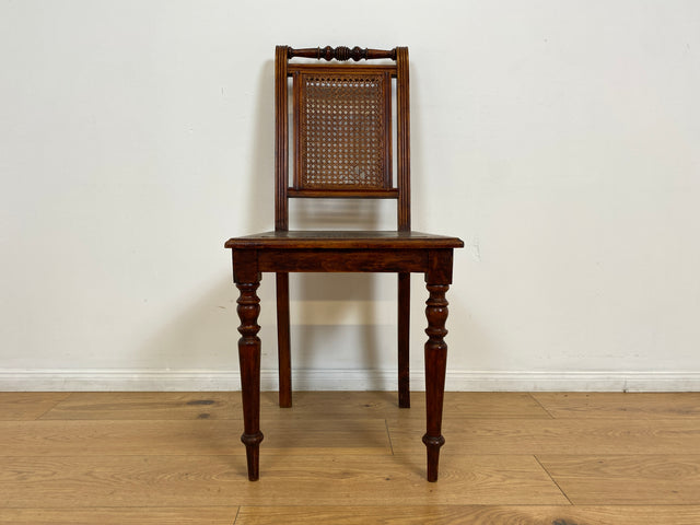 WMK Vornehmer & filigraner antiker Esszimmerstuhl mit feinem, jedoch etwas beschädigtem Wiener Geflecht # Stuhl Küchenstuhl Holzstuhl Kaffeehaus Dining Chair Herrendiener Garderobe Jugendstil Vintage