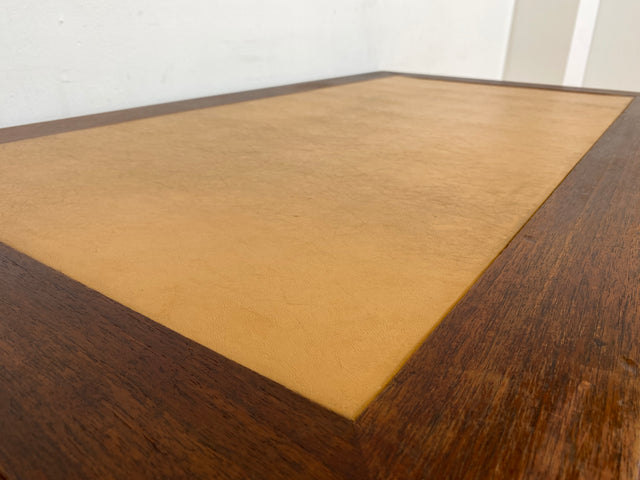 WMK # Sehr schöner freistehender antiker Mahagoni Schreibtisch in englischem Stil mit Lederauflage, Schubladen und Messinggriffen # Arbeitstisch Desk Lady Sekretär Bureau Plat Emipire Regency Vintage
