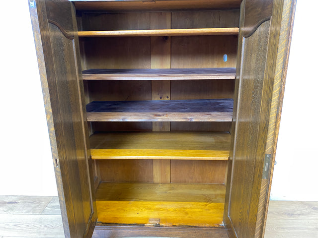 WMK I Wunderschöner antiker Schrank aus massiver Eiche mit Beschlägen aus Messing und handverziert I Schrank Kleider Wäsche Bücher Highboard Geschirrschrank Jugendstil Vintage Berlin Bayern Düsseldorf