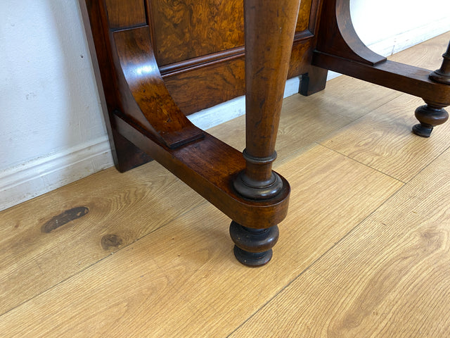 WMK I Vornehmer antiker Schreibpult mit handverzierten Volutenstützen und aufklapp. Fach I Konsolentisch Schreibtisch Kommode Konsole Sekretär Gründerzeit Biedermeier Vintage Berlin Bremen Heidelberg