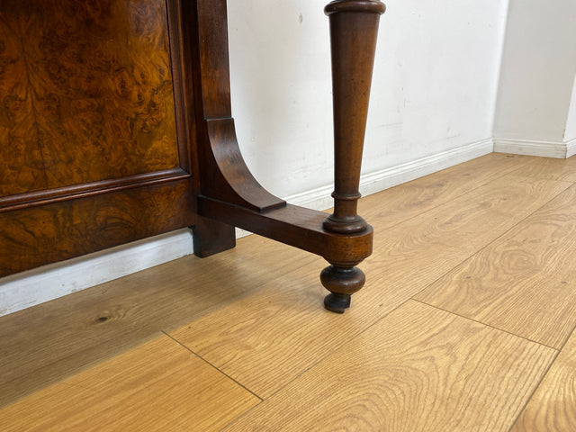 WMK I Vornehmer antiker Schreibpult mit handverzierten Volutenstützen und aufklapp. Fach I Konsolentisch Schreibtisch Kommode Konsole Sekretär Gründerzeit Biedermeier Vintage Berlin Bremen Heidelberg