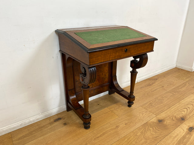 WMK I Vornehmer antiker Schreibpult mit handverzierten Volutenstützen und aufklapp. Fach I Konsolentisch Schreibtisch Kommode Konsole Sekretär Gründerzeit Biedermeier Vintage Berlin Bremen Heidelberg