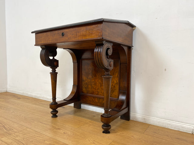 WMK I Vornehmer antiker Schreibpult mit handverzierten Volutenstützen und aufklapp. Fach I Konsolentisch Schreibtisch Kommode Konsole Sekretär Gründerzeit Biedermeier Vintage Berlin Bremen Heidelberg