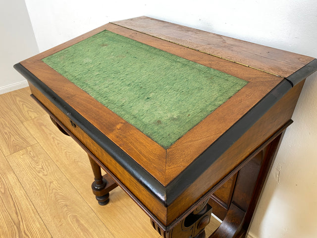 WMK I Vornehmer antiker Schreibpult mit handverzierten Volutenstützen und aufklapp. Fach I Konsolentisch Schreibtisch Kommode Konsole Sekretär Gründerzeit Biedermeier Vintage Berlin Bremen Heidelberg