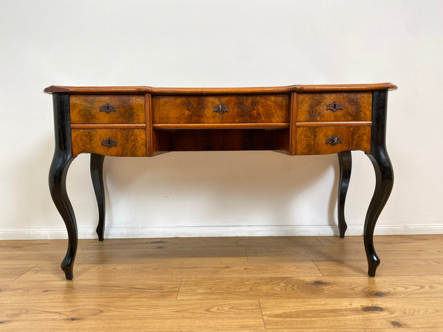 WMK # Edler antiker Schreibtisch , freistehend, mit eleganten Füßen und Schreibunterlage aus Leder #  Bureau Plat Lady Sekretär Bürotisch Arbeitstisch Writing Desk Louis Philippe Barock Rokoko Vintage