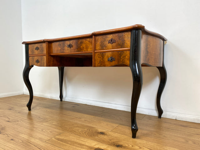 WMK # Edler antiker Schreibtisch , freistehend, mit eleganten Füßen und Schreibunterlage aus Leder #  Bureau Plat Lady Sekretär Bürotisch Arbeitstisch Writing Desk Louis Philippe Barock Rokoko Vintage