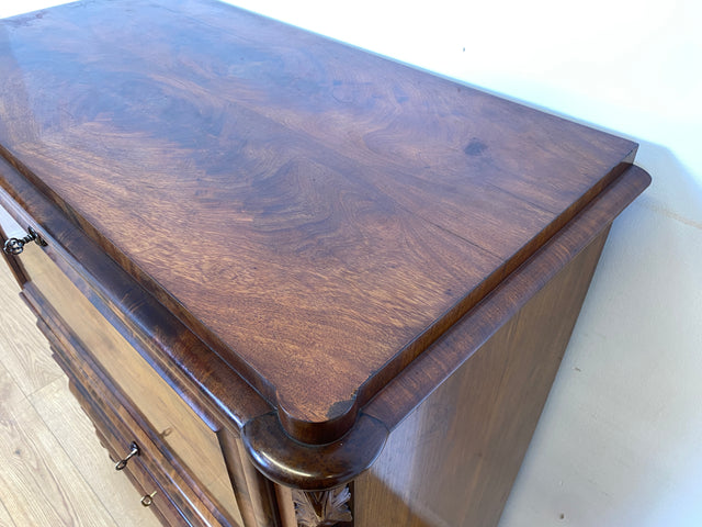 WMK I Wunderschöner antiker Sekretär , Vollholz in Nussbaum , mit Schubladen und stabiler Schreibklappe, um 1860 I Schrank Schreibschrank Highboard Kommode Desk Biedermeier Vintage Berlin Dresden Bonn