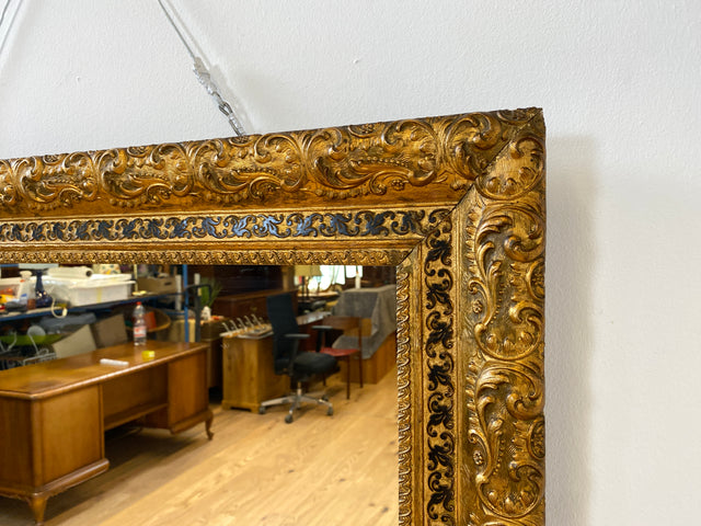 WMK I Wunderschöner antiker Spiegel mit prunkvollem Goldrahmen aus Holz & Gibs mit Akanthusornament, um 1900 I Spiegel Goldspiegel Garderobe Flur Bad Gilded Mirror Barock Rokoko Vintage Berlin Aachen