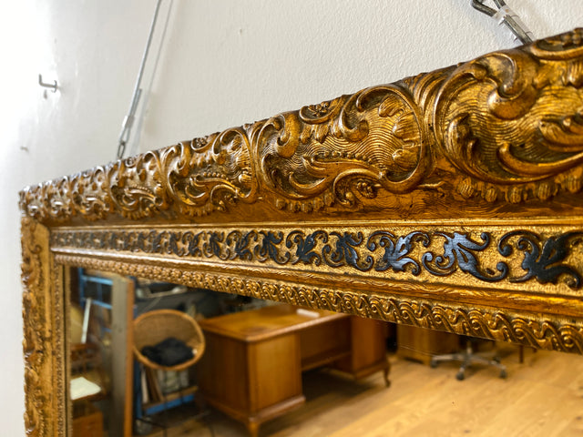 WMK I Wunderschöner antiker Spiegel mit prunkvollem Goldrahmen aus Holz & Gibs mit Akanthusornament, um 1900 I Spiegel Goldspiegel Garderobe Flur Bad Gilded Mirror Barock Rokoko Vintage Berlin Aachen