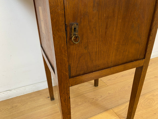 WMK I Einzigartiger antiker Spieltisch aus Eiche mit Spielefach, Getränkehaltern & Leder Einlage, um 1920 I Kartentisch Pokertisch Holztisch Küchentisch Tisch Schachtisch Jugendstil Art Deco Vintage