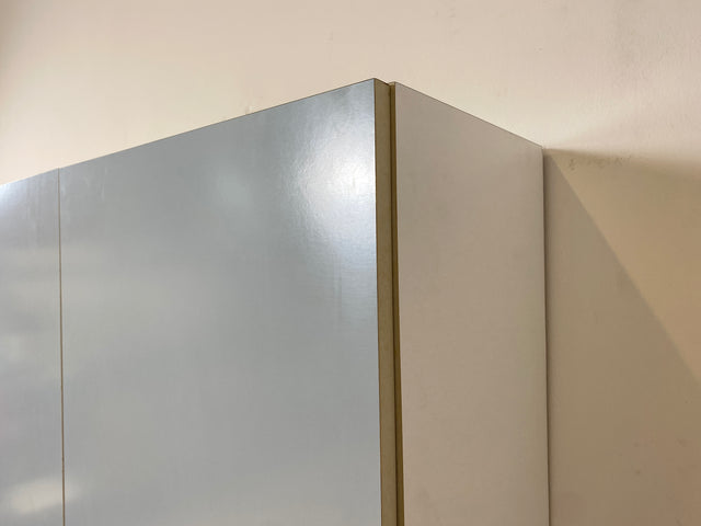 WMK # Kultige blaue Space Age Küchenzeile aus 1976 m. Hängeschrank, ausziehbarer Platte & Schütten # Küchenbüfett kleine Küche Küchenschrank Küchenhängeschrank Küchenanrichte Kredenz Retro Vintage DDR