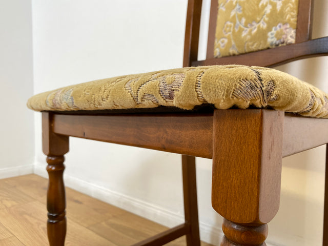 WMK # 1/3 Hübscher, bequemer und gut erhaltener brauner Vintage Stuhl im antikem Stil mit beigem floralem Brokat Bezug # Stuhl Holzstuhl Esszimmerstuhl Küchenstuhl Dining Chair Retro # Versand möglich