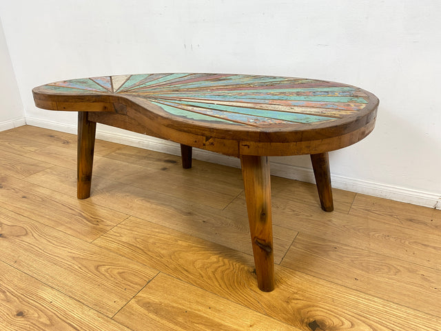 Boatwood by WMK I Einzigartiger bunter Nierentisch aus altem Bootsholz I ein handmade Unikat aus massivem Teakholz in Originalfarben I Couchtisch Wohnzimmertisch Coffee Table Berlin Hamburg Duisburg