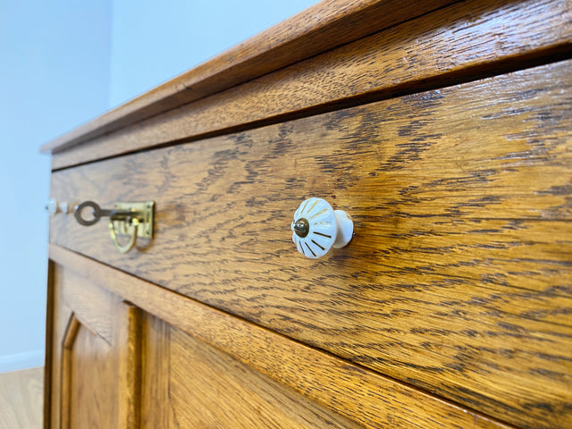 WMK # Schöne & geräumige dänische antike Kommode aus massiver Eiche mit Schublade # Schrank Weichholzkommode Wickelkommode Sideboard Anrichte Flurschrank Schuhschrank Küchenschrank Jugendstil Vintage