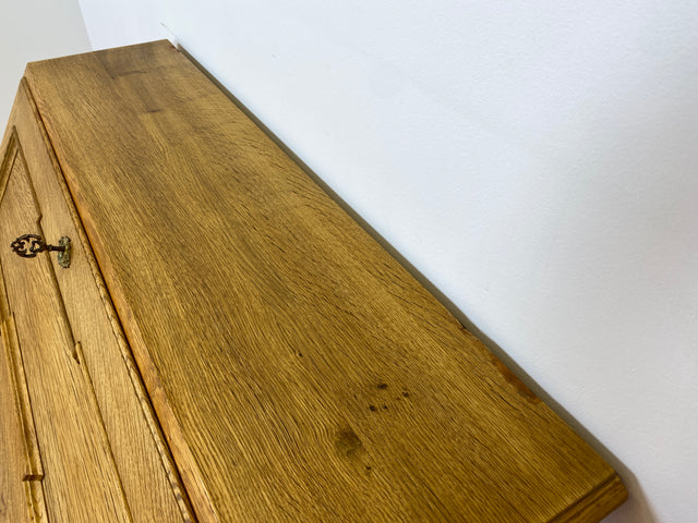WMK l Wunderschöner und gut erhaltener dänischer 60er Jahre Sekretär im Barockstil aus massiver Eiche mit Messinggriffen l Sekretär Schreibschrank Schreibtisch Kommode Schubladenkommode Desk Vintage