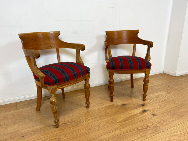 WMK I 1/2 Vornehmer dänischer antiker Salonstuhl aus Eiche mit Armlehnen und rot gestreiftem Sitzbezug, um 1900 I Stuhl Sessel Armchair Esszimmer Küchenstuhl Biedermeier Vintage Berlin Dresden Weimer