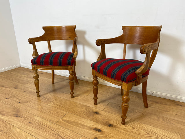 WMK I 1/2 Vornehmer dänischer antiker Salonstuhl aus Eiche mit Armlehnen und rot gestreiftem Sitzbezug, um 1900 I Stuhl Sessel Armchair Esszimmer Küchenstuhl Biedermeier Vintage Berlin Dresden Weimer