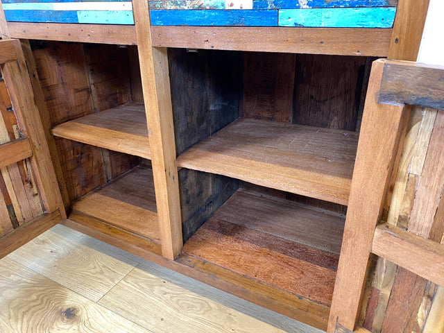 Boatwood by WMK I Bunterschönes und detailreiches Sideboard mit Schubladen , ein aus altem Bootsholz handgefertigtes Unikat aus massivem Teakholz # Kommode Schrank Anrichte Flur Wäsche Bootsmöbel