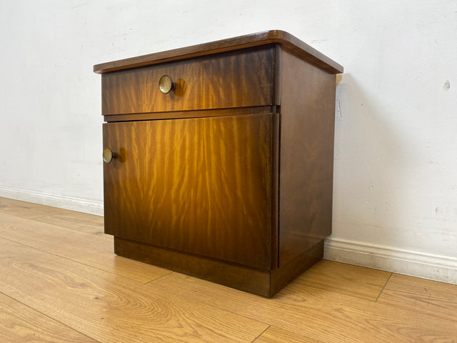 WMK I 1/2 Formschöner dunkler Mid-Century Nachttisch aus vollem Holz mit Schublade & Messinggriffen I Kommode Schrank Schränkchen Nacht Night Stand Beistelltisch Vintage 50er 60er Berlin Ulm Stuttgart