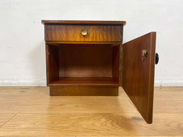 WMK I 1/2 Formschöner dunkler Mid-Century Nachttisch aus vollem Holz mit Schublade & Messinggriffen I Kommode Schrank Schränkchen Nacht Night Stand Beistelltisch Vintage 50er 60er Berlin Ulm Stuttgart