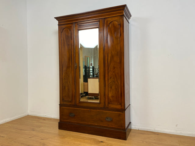 WMK # Eleganter und gut erhaltener englischer antiker Kleiderschrank aus vollem Holz mit Spiegeltür und Schublade # Schrank Vertiko Schlafzimmerschrank Flurschrank Wardrobe Spiegel Jugendstil Vintage