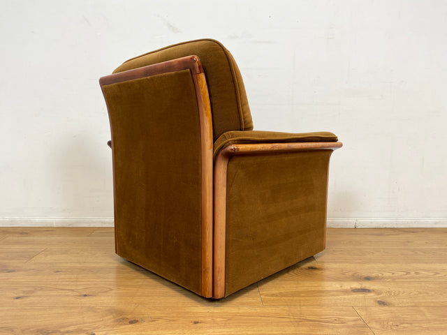 WMK I Versand 85€ I Schöner und sehr gemütlicher Vintage Sessel mit stilvollem Holzrahmen & honigbraunem Bezug