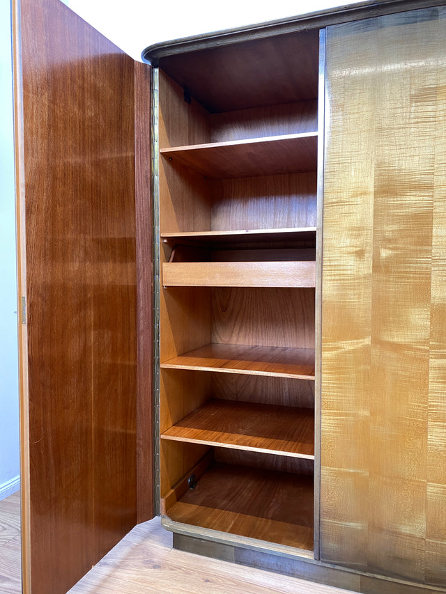 WMK I Versand 85€ I Besonders schöner großer 50er Jahre Kleiderschrank aus vollem Holz I Schrank Schlafzimmerschrank Wäscheschrank Wardrobe Rockabilly Mid-Century Vintage 60er Berlin Bochum Magdeburg