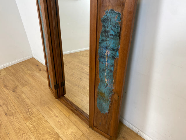 Boatwood by WMK I Einzigartiger großer Wandspiegel aus altem Bootsholz mit Fensterläden in Blau I handgefertigtes Unikat I Teakholz massiv I Ganzkörper Spiegel Stand Mirror Flur Tür Lamellen Garderobe