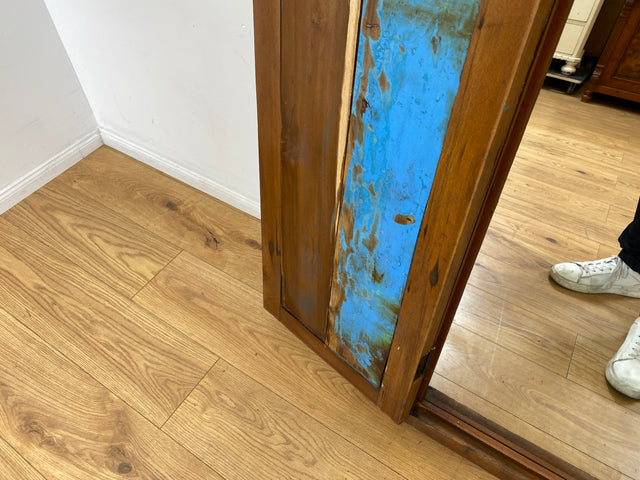 Boatwood by WMK I Einzigartiger großer Wandspiegel aus altem Bootsholz mit Fensterläden in Grün I handgefertigtes Unikat I Teakholz massiv I Ganzkörper Spiegel Stand Mirror Flur Tür Garderobe Lamellen