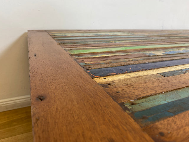 Boatwood by WMK I Einzigartiger großer Couchtisch mit bunter Patchwork Tischplatte I handgefertigtes Unikat aus altem Bootsholz l Teakholz massiv I Wohnzimmertisch Coffee Table Berlin Köln NRW Bayern