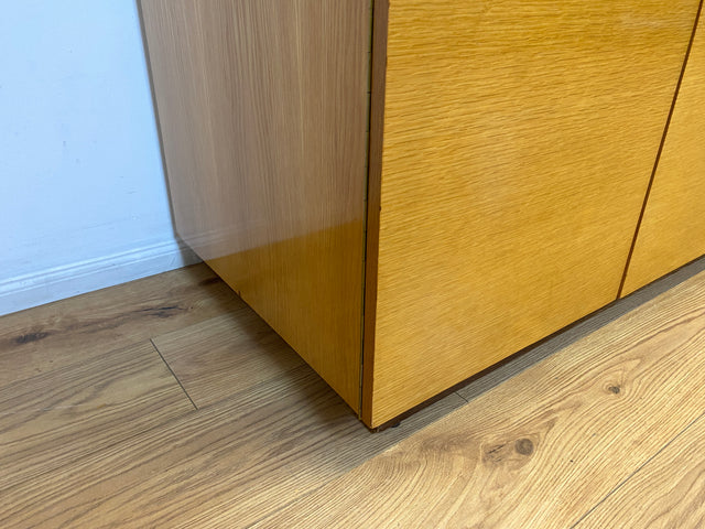 WMK I Stilvoller & perfekt aufgeteilter großer heller Mid-Century Kleiderschrank mit integriertem Aufsatz I Schrank Schlafzimmerschrank Wäscheschrank Wardrobe Vintage 60er 70er Berlin Hamburg München