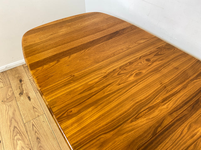 WMK I Hochwertiger großer ovaler skandinavischer Designer Esstisch von EMC Møbler aus massiver Ulme, 2-fach ausziehbar I Tisch Esszimmer Küche Dining Table Danish Design Vintage Berlin Herne München