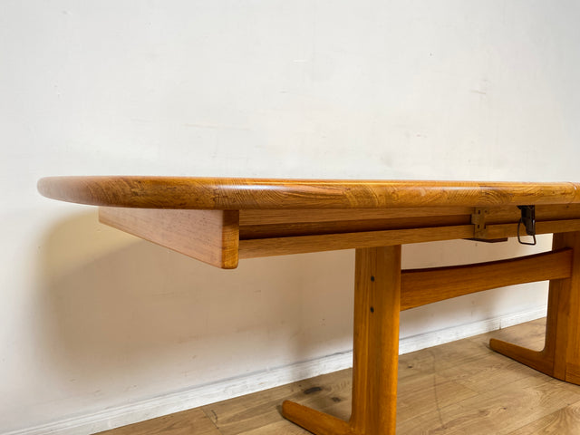 WMK I Hochwertiger großer ovaler skandinavischer Designer Esstisch von EMC Møbler aus massiver Ulme, 2-fach ausziehbar I Tisch Esszimmer Küche Dining Table Danish Design Vintage Berlin Herne München